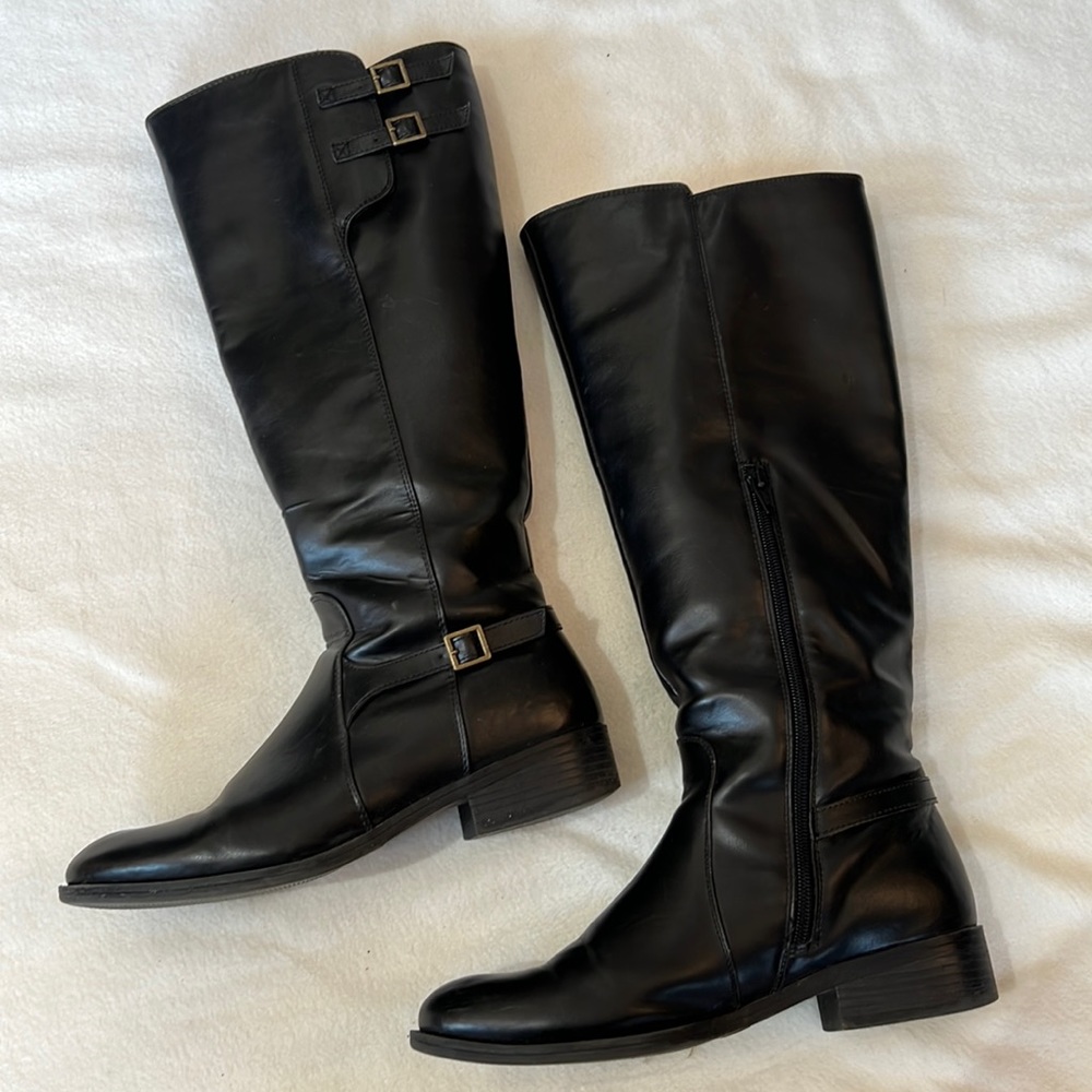 Black Boots size 8